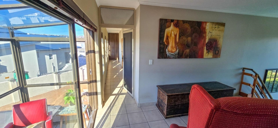 4 Bedroom Property for Sale in Myburgh Park Western Cape